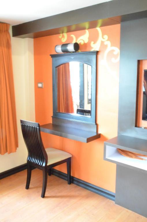 Baan Chalelarn Hotell HHQ Exteriör bild