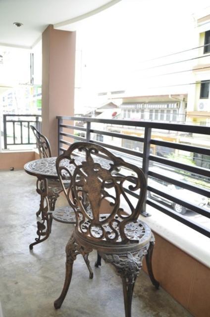 Baan Chalelarn Hotell HHQ Rum bild