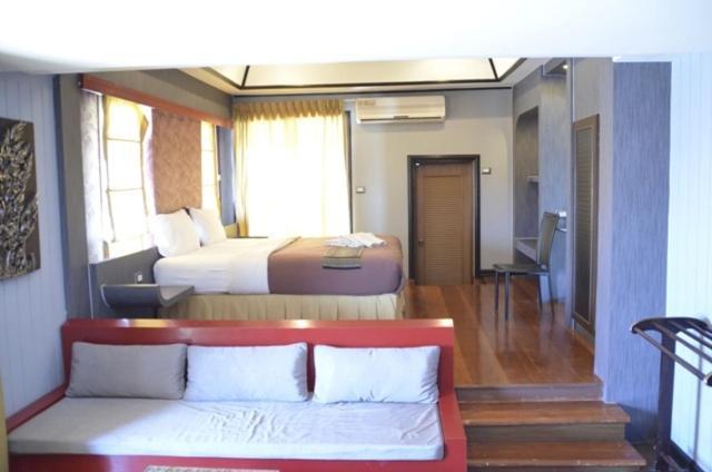 Baan Chalelarn Hotell HHQ Rum bild