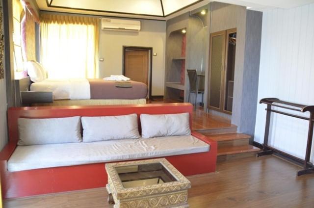 Baan Chalelarn Hotell HHQ Rum bild