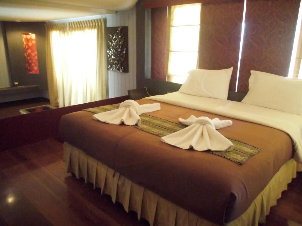 Baan Chalelarn Hotell HHQ Rum bild